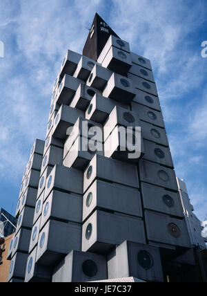 Le Japon, Honshu, Tokyo, Nakagin Capsule bâtiment dans le quartier de Ginza. Banque D'Images