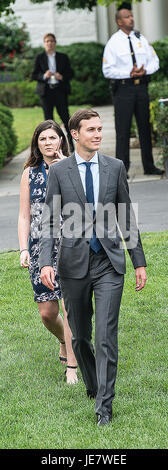 Washington, USA. 22 Juin, 2017. Washington DC, 22 juin 2017, USA:Jared Kushner, l'Atout-fils et conseiller spécial de retour de son voyage en Israël dans le temps d'assister à l'assemblée annuelle du Congrès de la Maison Blanche pique-nique. Le président Donald Trump et j'épouse Melania accueillir les membres de la Chambre et du Sénat à la Maison Blanche, Congressiional annuel pique-nique sur la pelouse Sud de la Maison Blanche. Patsy Lynch/Alamy Crédit : Patsy Lynch/Alamy Live News Banque D'Images