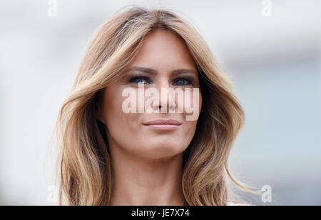 Washington DC, USA. 22 Juin, 2017. Première Dame Melania Trump assiste à la Congressional pique-nique sur la pelouse Sud de la Maison Blanche à Washington, DC, le 22 juin 2017. Crédit : Olivier Douliery - Piscine via CNP Crédit : MediaPunch MediaPunch /Inc/Alamy Live News Banque D'Images