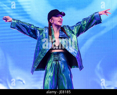 Belfast, Irlande du Nord. 22/06/2017 - Vélo et PSNI Ulster lancement campagne de sécurité routière, les automobilistes disent comment dépasser les cyclistes en toute sécurité Banque D'Images