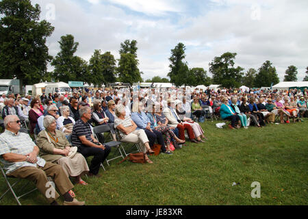 Blenheim, UK. 23 Jun, 2017. Flowershow Blenheim ouverture Crédit : MELVIN GREEN/Alamy Live News Banque D'Images