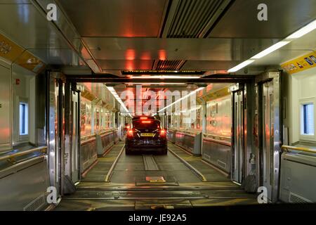 L'intérieur de la navette voiture Eurotunnel Banque D'Images