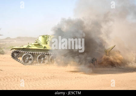 2014 0306 l'AMISOM Tank Crew-11 (12993350244) Banque D'Images