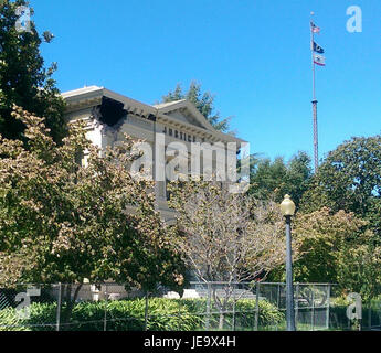 L'ancien palais de justice de Napa, en Californie, a été considérablement affecté par le tremblement de terre de South Napa en 2014, qui a causé des dégâts considérables dans toute la région. Le tremblement de terre a une magnitude de 6,0 et a causé des dommages structurels à de nombreux bâtiments de Napa. Banque D'Images