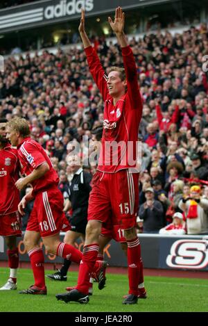 PETER CROUCH LIVERPOOL V BOLTON ANFIELD LIVERPOOL ANGLETERRE 01 Janvier 2007 Banque D'Images