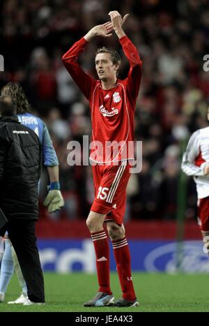 PETER CROUCH FC LIVERPOOL ANFIELD LIVERPOOL ANGLETERRE 06 Novembre 2007 Banque D'Images