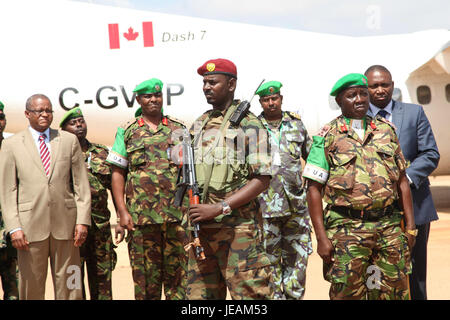 2014 12 Cérémonie de départ des forces armées à Kismayu-5 (15432898254) Banque D'Images