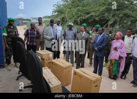 2013 0424 FGoS remise Équipement ECMCR-2 (8683244566) Banque D'Images