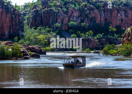 Voile sur la Katherine River, gorge de Katherine, territoire du Nord, Australie Banque D'Images