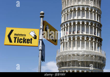 Italie, Toscane, Pise, Tour de Pise, oblique au premier plan, signe Banque D'Images