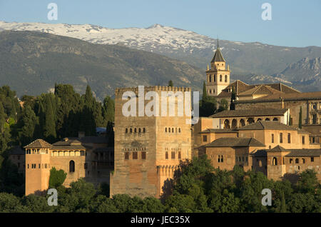 Espagne, Andalousie, Grenade, Alhambra, Sierra Nevada en arrière-plan, Banque D'Images