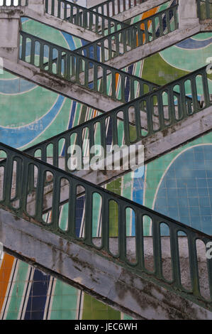 Escalier peint à Alger, capitale de l'Algérie, l'Afrique, Banque D'Images