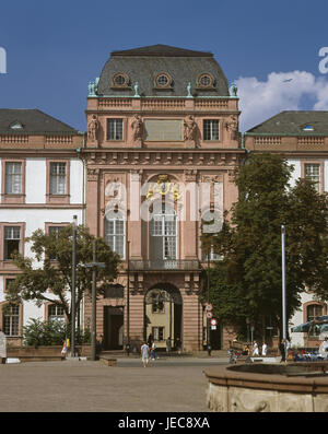 Allemagne, Hessen, Darmstadt, marché, residence, porte, ville, carré, structure, historiquement, l'architecture, point d'intérêt, nouvelle serrure, d'entrée, portail, portail du marché, les clients, les gens, les passants, à l'extérieur, Banque D'Images