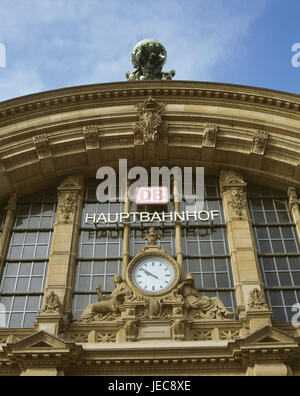 Allemagne, Hesse, Francfort sur le Main, gare centrale, détail, façade, horloge, Gallusviertel, bâtiment de la gare, de la gare, bâtiment, historiquement, l'architecture, point d'intérêt, à l'extérieur, Banque D'Images