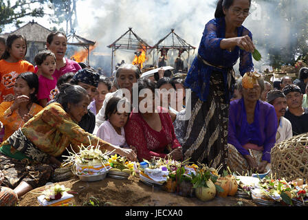 L'Asie, INDONÉSIE, Bali, Ubud, cérémonie de crémation Banque D'Images