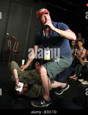 New York, USA. 23 Juin, 2017. Horatio Sanz, Matt Walsh assister aux 19e Marathon Del Fermer conférence de presse à l'Upright Citizens Brigade Theatre Chelsea à New York le 23 juin 2017. Credit:RW/MediaPunch MediaPunch Crédit : Inc/Alamy Live News Banque D'Images