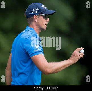 Moosinning, Allemagne. 24 Juin, 2017. Golfeur suédois Henrik Stenson en action dans le 3ème tour du tournoi international de l'événement à la Tour de l'Europe ouvertes à Moosinning, Allemagne, 24 juin 2017. Photo : Sven Hoppe/dpa/Alamy Live News Banque D'Images