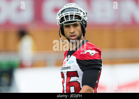 Le double d'heures supplémentaires. 23 Juin, 2017. Stampeders de Calgary Rob running back Cote (26) avant le match entre l'AFC des Stampeders de Calgary et Ottawa Redblacks à TD Place Stadium à Ottawa, Canada. Les chercheurs d'or et liée à Redblacks 31-31 double des heures supplémentaires. Daniel Lea/CSM/Alamy Live News Banque D'Images