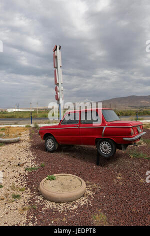 Vieille voiture russe dans l'Arménie. Banque D'Images