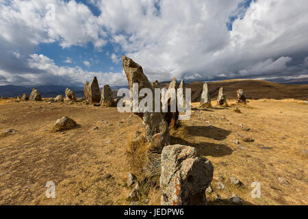 Ancien observatoire appelé Zorats Karer ou Karahunj, connu sous le nom de Stonehenge arménien. Banque D'Images