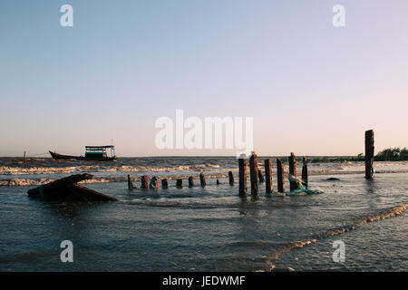 Bateaux sur la plage Tan Thanh Cong Aller au Viet Nam travel photo abstract background Banque D'Images