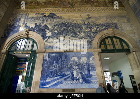 Azulejos, story sur les carreaux peints à la gare Sao Bento, l'affranchissement, Portugal, Banque D'Images