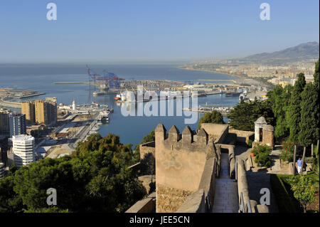 Espagne, Malaga, parc du château Castillo de Gibralfaro avec vue sur le port, Banque D'Images