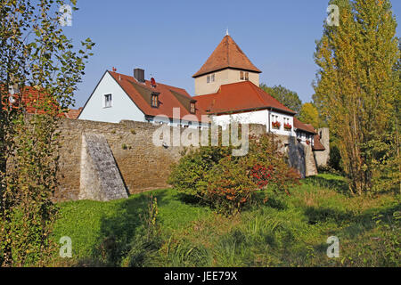 L'Allemagne, en Bavière, en Basse-franconie, Iphofen, dixième tour avec la porte de la lutte antiparasitaire, muraille, but accessoire, mur de la ville, franc, dixième tour, porte de ravageurs, les murailles de la ville, tour, Banque D'Images