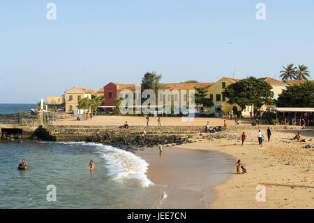 Les baigneurs, Mer, plage, vue locale, île de Gorée, Sénégal, Banque D'Images