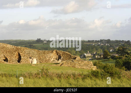 Pièce jointe, mégalithique : Cairn de Barnenez, Plouezoc'h, le Finistère Nord, Bretagne, France, Banque D'Images
