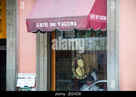 Café de Tacuba, restaurant traditionnel, dans la ville historique de Centro, Mexico City, Mexique Banque D'Images