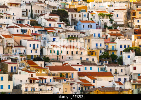 Avis de Ioulida village sur l'île de Kéa en Grèce. Banque D'Images