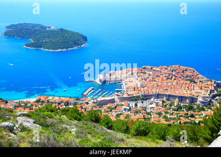 Vieille ville de Dubrovnik et l'île de Lokrum, Croatie Banque D'Images
