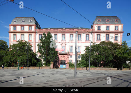 Palais de Darmstadt, une partie de l'Université Technologique de Darmstadt, Darmstadt, Hesse, Germany, Europe je Darmstädter Residenzschloss, heute Teil der Tec Banque D'Images