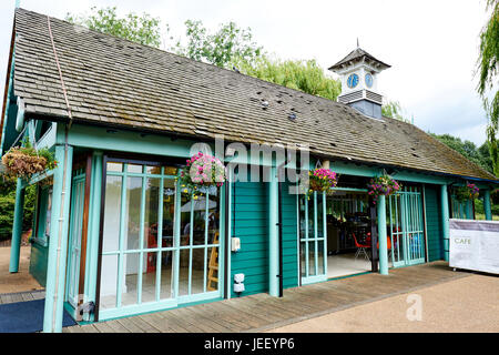 Le Boathouse Cafe, Regent's Park, London, UK Banque D'Images