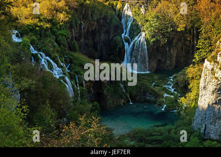 Le parc national lacs Plitvice est l en fonction de la plus grand parc national de la Croatie et en même temps aussi le plus ancien parc national de l'al. Banque D'Images