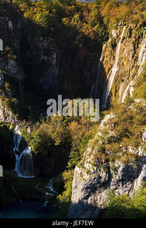 Le parc national lacs Plitvice est l en fonction de la plus grand parc national de la Croatie et en même temps aussi le plus ancien parc national de l'al. Banque D'Images