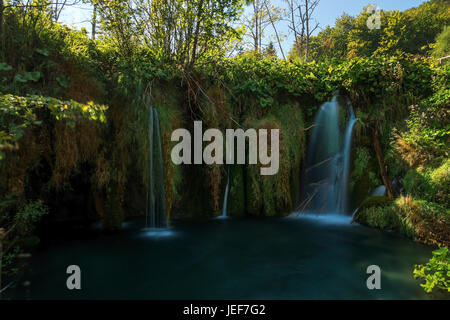 Le parc national lacs Plitvice est l en fonction de la plus grand parc national de la Croatie et en même temps aussi le plus ancien parc national de l'al. Banque D'Images