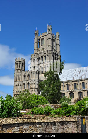 Tour ouest, Cathédrale d'Ely, Cambridgeshire, Angleterre, RU Banque D'Images