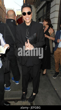 Gok Wan assiste à la presse - Carrousel nuit au London Coliseum à Londres 11 avr, 2017 Banque D'Images