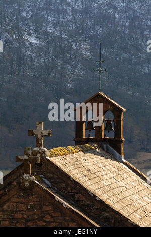 St James Church. Lumière du soir sur St James' Church dans la lande dans le Lake District national park. Banque D'Images