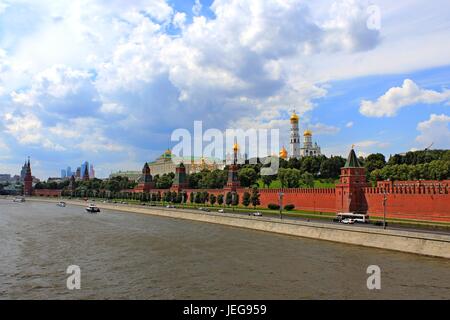 Rues de la région de la rivière et du mur du Kremlin à Moscou, Russie. Banque D'Images