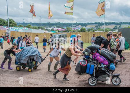 Glastonbury, Royaume-Uni. 25 Juin, 2017. Le festival de Glastonbury en 2017, digne ferme. Glastonbury, le 25 juin 2017 Crédit : Guy Bell/Alamy Live News Banque D'Images