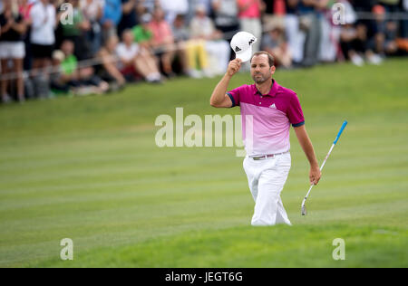 Moosinning, Allemagne. 25 Juin, 2017. Golfeur professionnel Espagnol Sergio Garcia en action à la 4e édition du Tournoi International de l'événement Tour de l'Europe ouvertes à Moosinning, Allemagne, 25 juin 2017. Photo : Sven Hoppe/dpa/Alamy Live News Banque D'Images