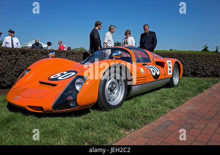 HERSHEY, PA, USA-Juin 11, 2017 : 1966 Porsche 906 Carrera 6 Racing Prototype sur l'affichage à l'élégance à Hershey. Banque D'Images