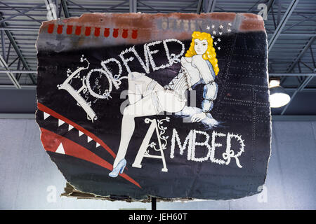 Oshkosh, WI - 3 mars 2017 : un morceau de nose art de guerre d' avion Forever Amber Banque D'Images