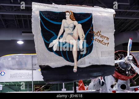 Oshkosh, WI - 3 mars 2017 : un morceau de nose art de guerre d' avion Soutern Comfort Banque D'Images