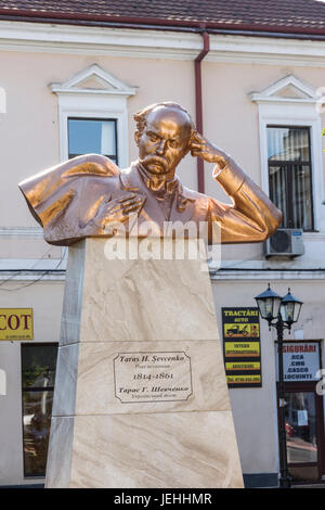 Le monument de Taras Hryhorovych Shevchenko poète ukrainien dans un carré de Sighetu Marmatiei Maramures, Roumanie, région Banque D'Images