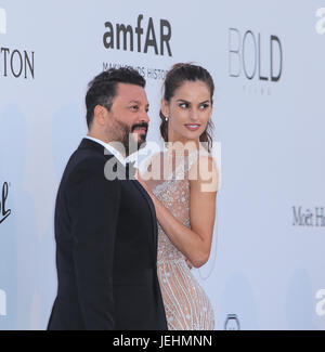 70e Festival du Film de Cannes - amfAR's Cinema against AIDS - Gala mettant en vedette des arrivées : Izabel Goulart Où : Cap D'Antibes, France Quand : 25 mai 2017 Banque D'Images