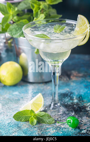 La chaux classique cocktail margarita Banque D'Images